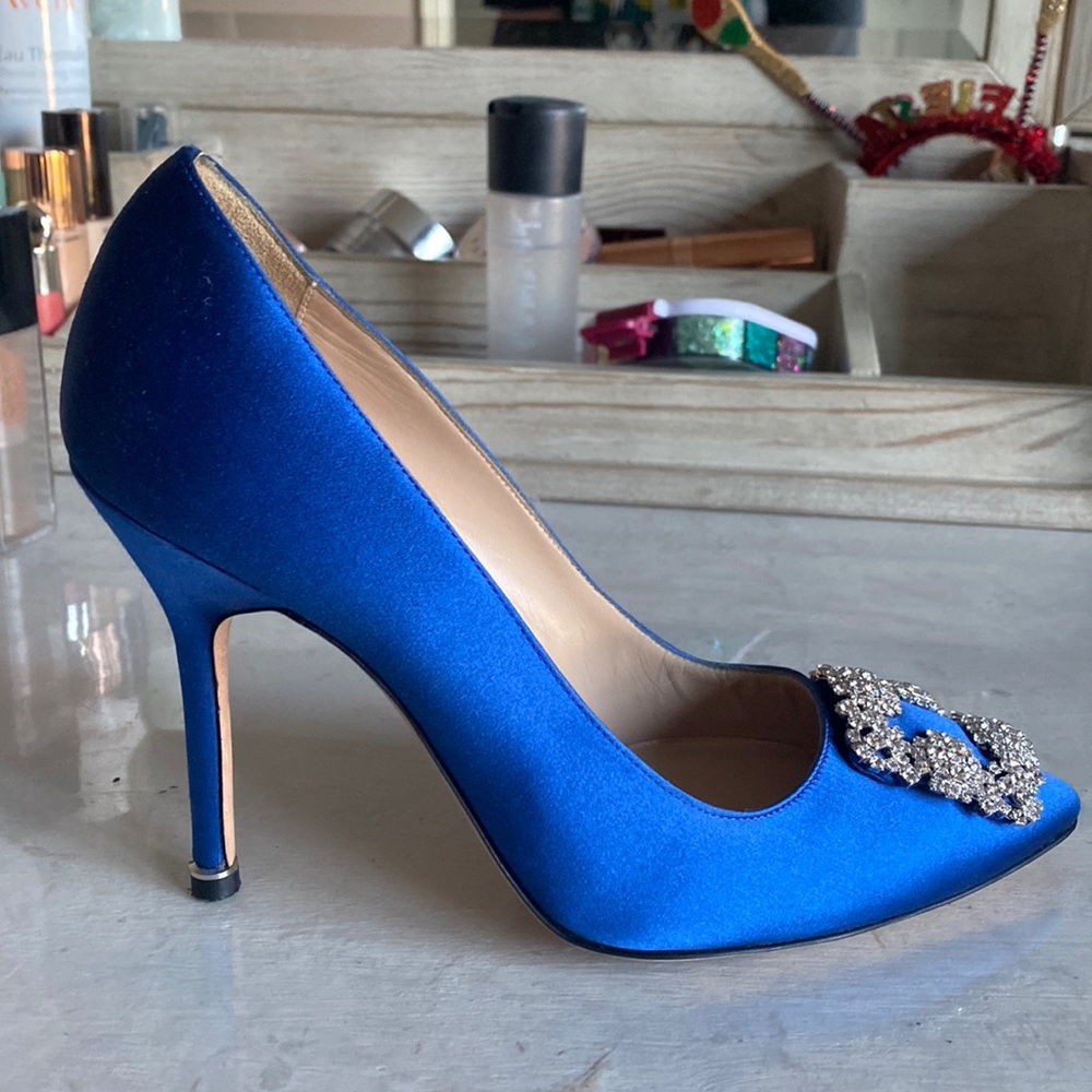 Manolo Blahnik Hangisi 105mm size 38 in Carrie Bradshaw/Sex and the City Blue